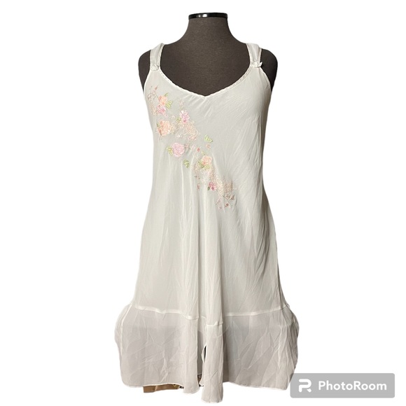 Vintage White Sheer Flower Embroidered Nightie Large - Picture 1 of 12